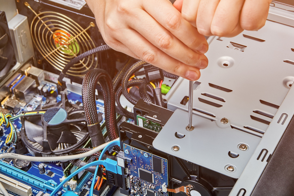 Técnico en reparación de PC